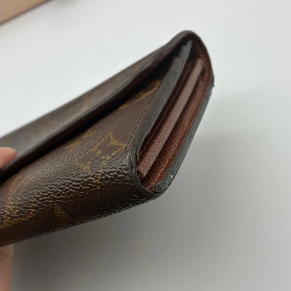 Louis Vuitton Brown Sarah envelope style Monogram Women's Wallet with box